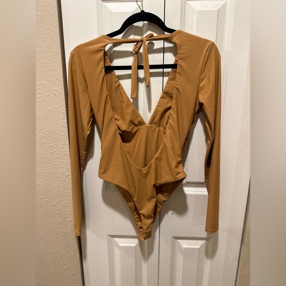 Sienna Swim Malibu Surf Suit One Piece , size M - Picture 4 of 10